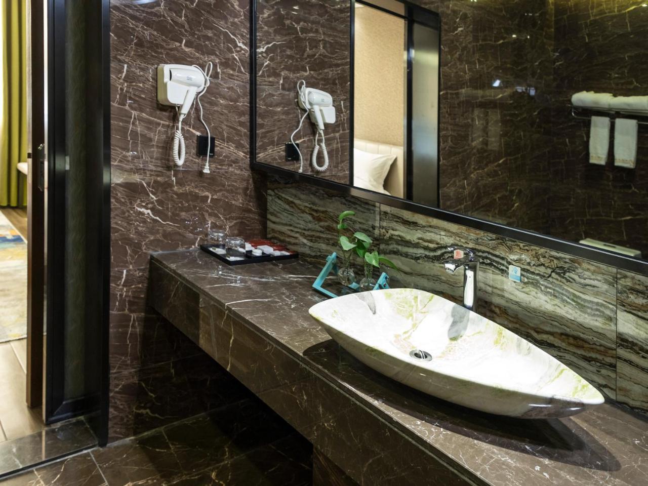 Kardon Hotel Gorgeous Guangzhou Dış mekan fotoğraf